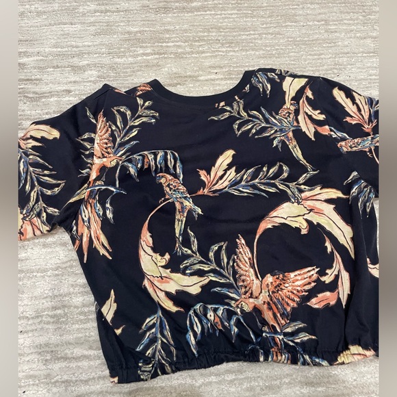 Aritzia Wilfred crop Floral Print tee shirt - Picture 1 of 4